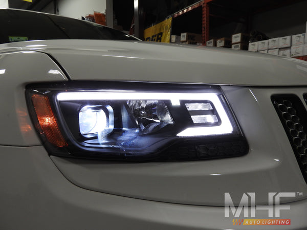 2014-2016 Jeep Grand Cherokee Black Projector switchback headlights