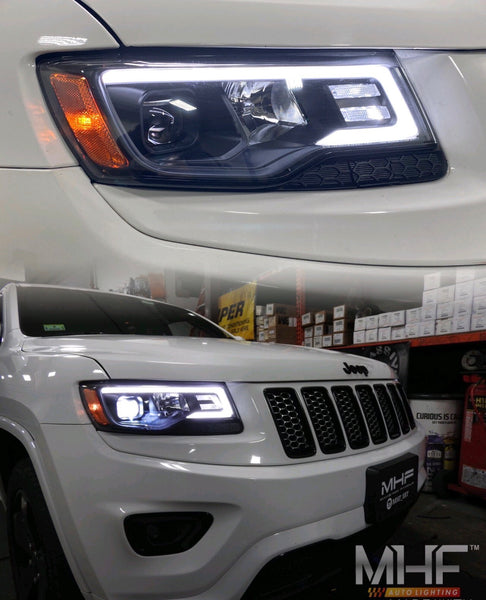 2014-2016 Jeep Grand Cherokee Black Projector switchback headlights