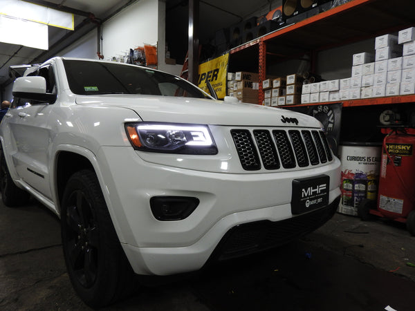 2014-2016 Jeep Grand Cherokee Black Projector switchback headlights